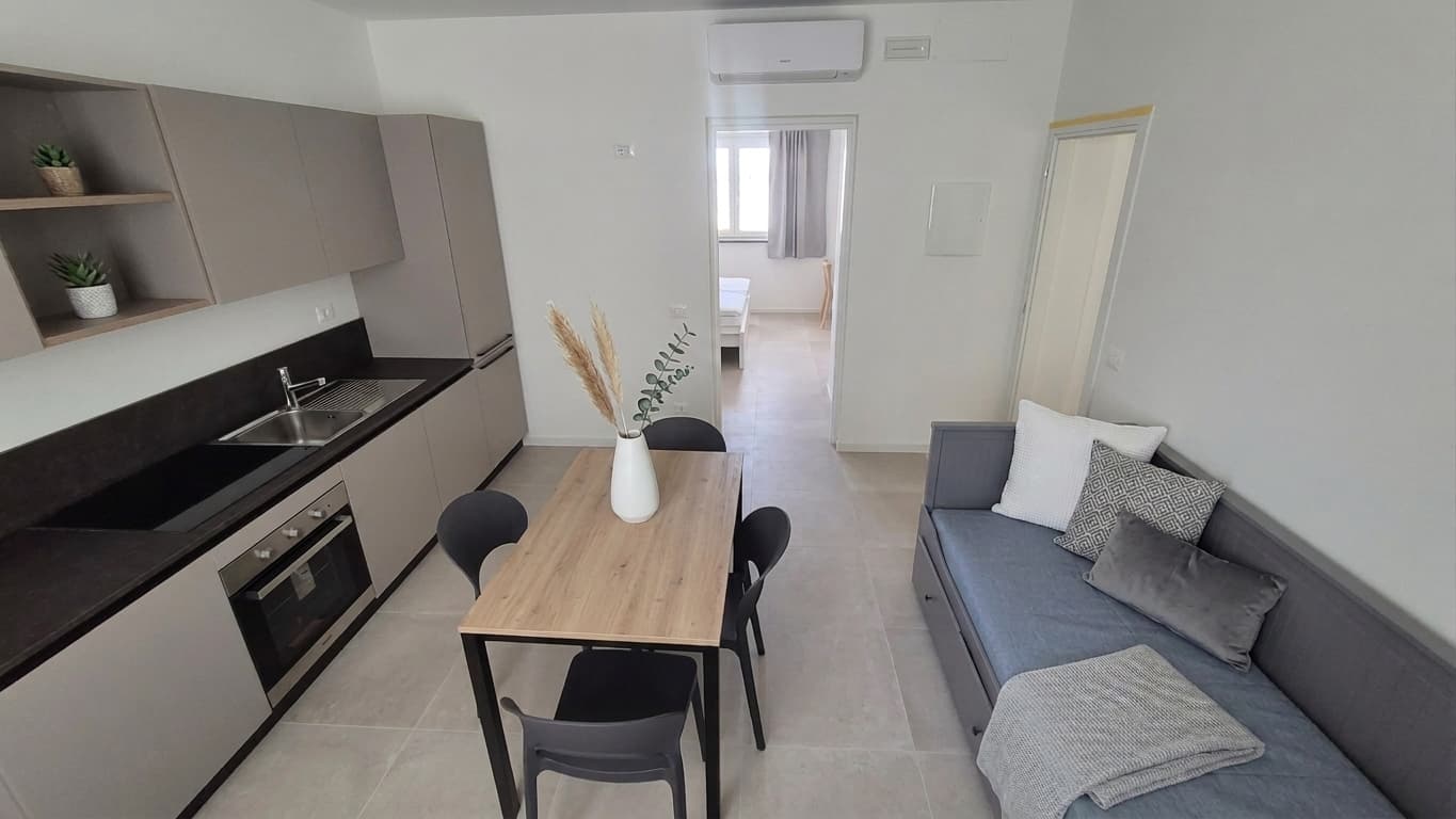 Apartment 4 – First floor